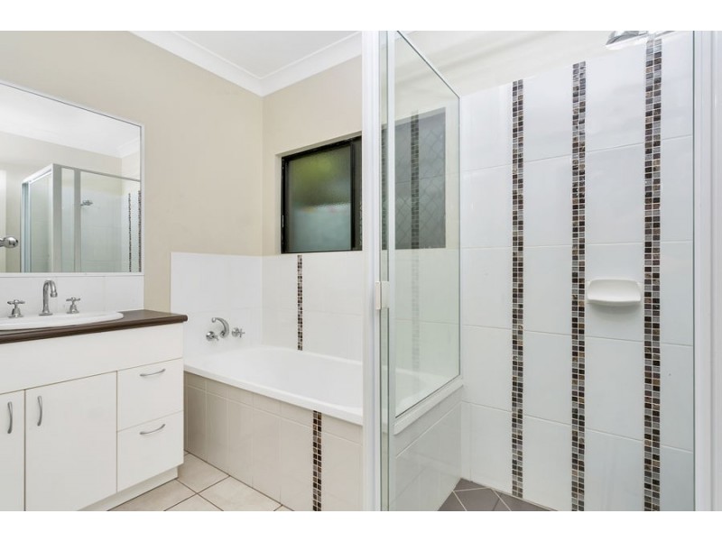 18 Moojeeba Way, Trinity Park QLD 4879