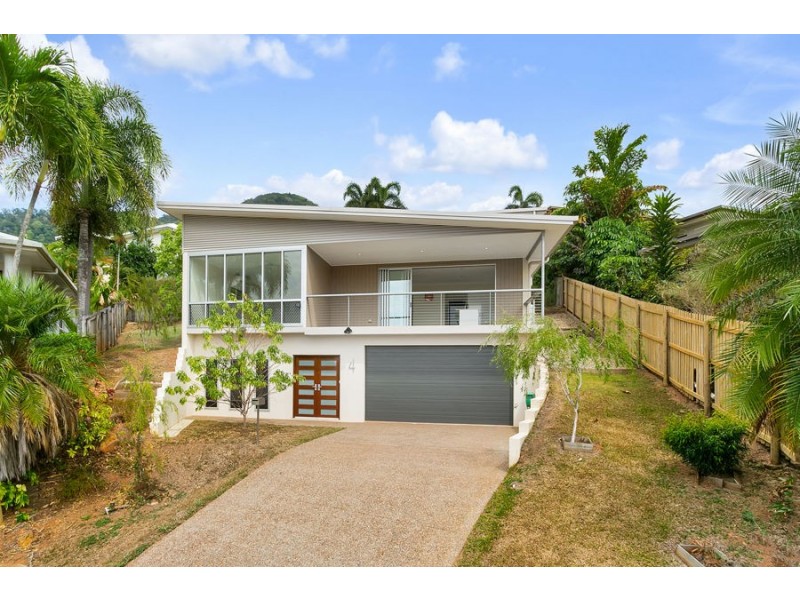 4 Torazzi Place, Mooroobool QLD 4870