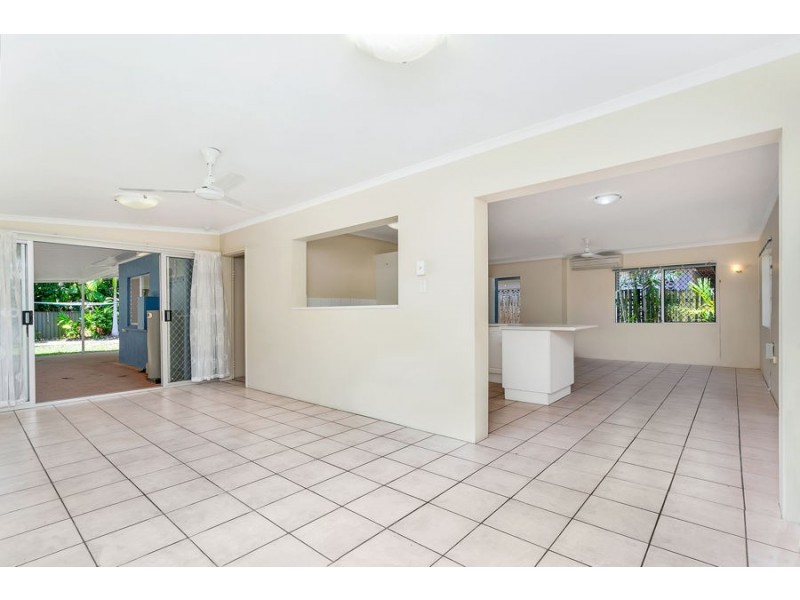 7 Clemson Avenue, Edge Hill QLD 4870