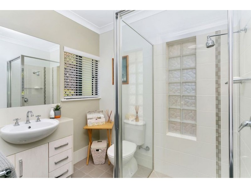 16 Seclusion Drive, Palm Cove QLD 4879