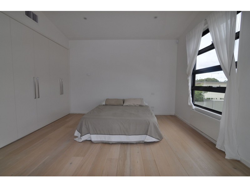 8 Le Souef Lane, Chelsea VIC 3196