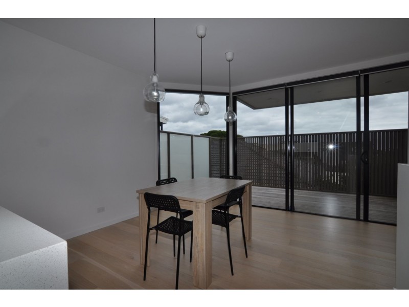 8 Le Souef Lane, Chelsea VIC 3196