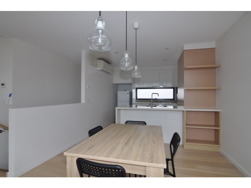 8 Le Souef Lane, Chelsea VIC 3196