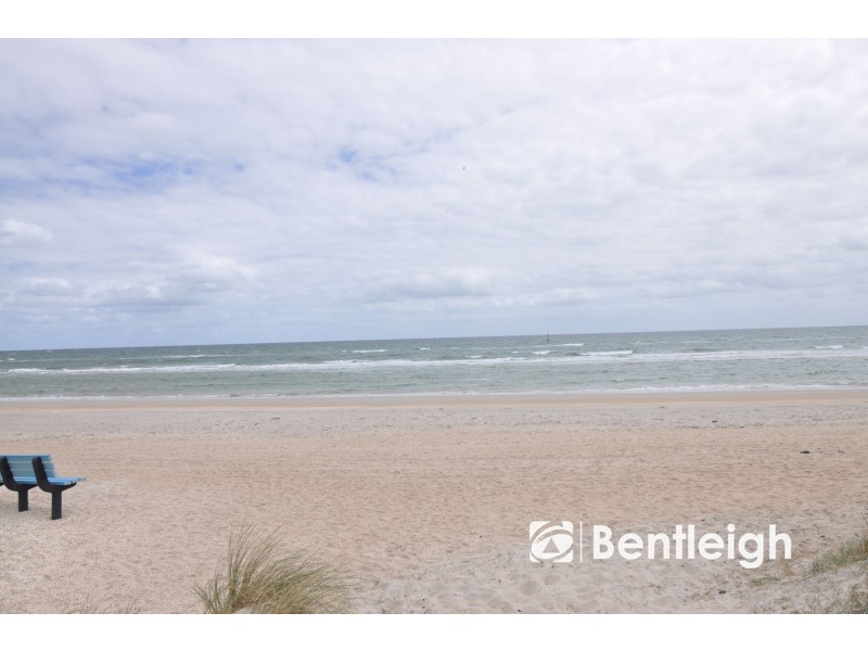 8 Le Souef Lane, Chelsea VIC 3196