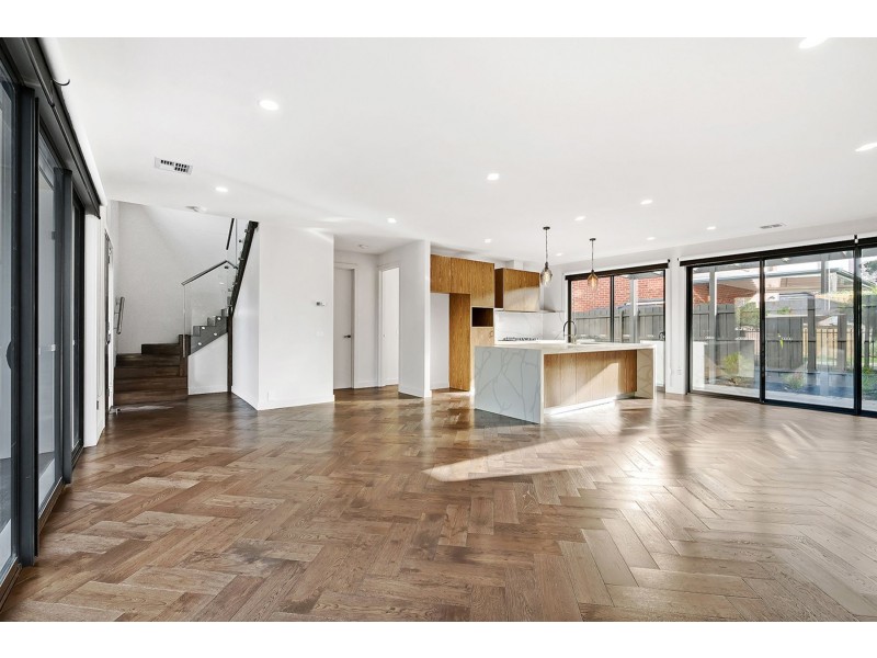 1A Rayern Court, Bentleigh East VIC 3165