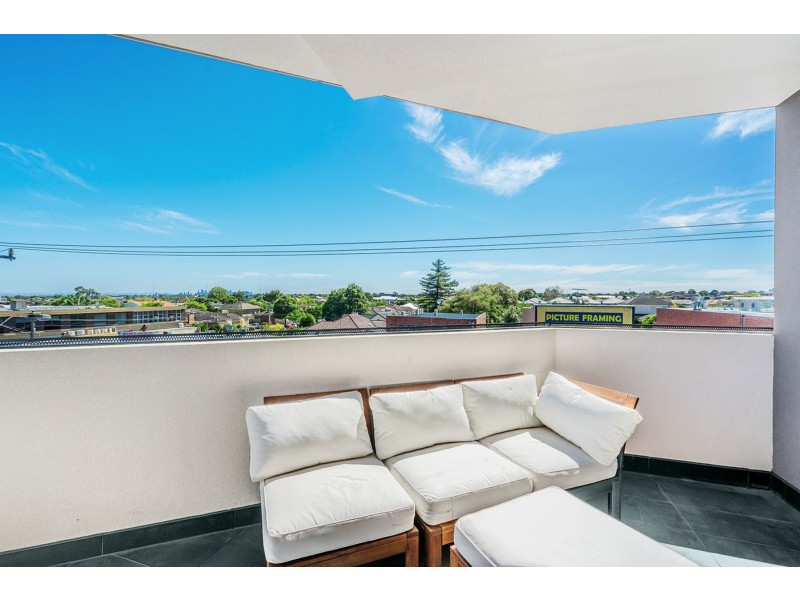 201/24 Becket Avenue, Bentleigh East VIC 3165