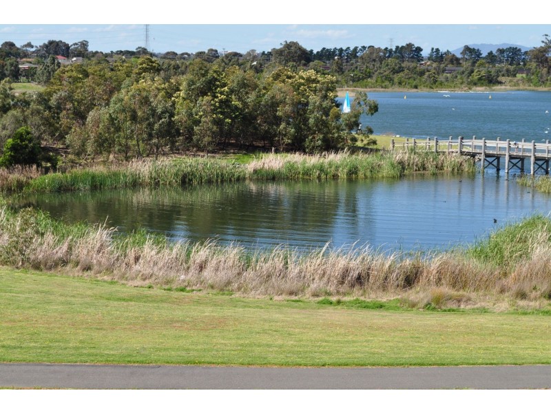 201/24 Becket Avenue, Bentleigh East VIC 3165