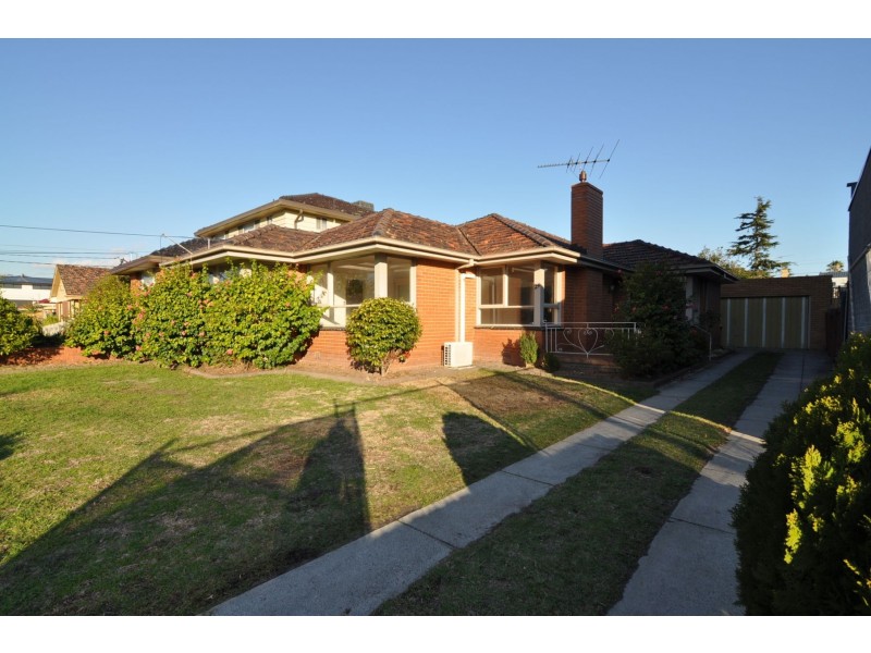 24 Greendale Road, Bentleigh East VIC 3165