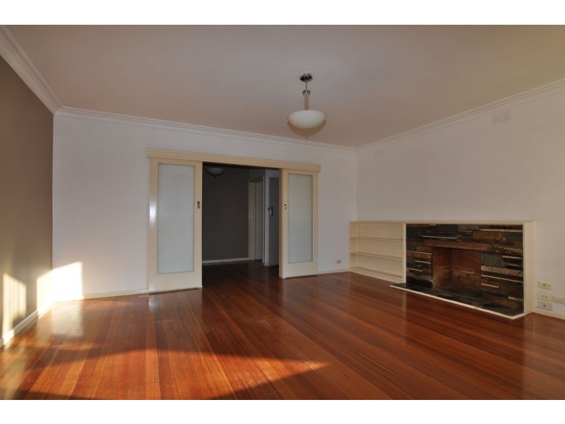 24 Greendale Road, Bentleigh East VIC 3165