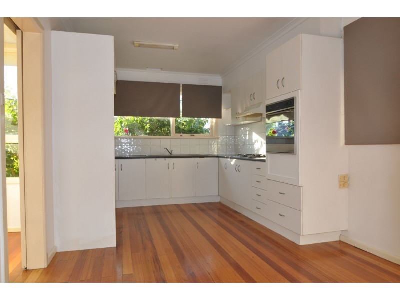 24 Greendale Road, Bentleigh East VIC 3165