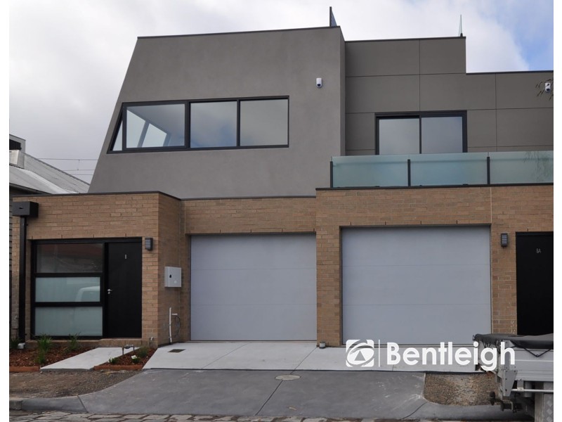 8 Nelson Street, Balaclava VIC 3183