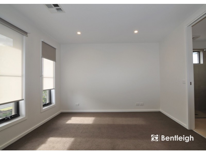 32B Edinburgh Street, Bentleigh East VIC 3165