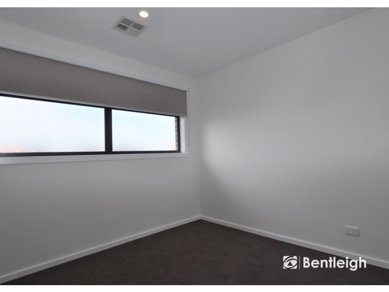 32B Edinburgh Street, Bentleigh East VIC 3165