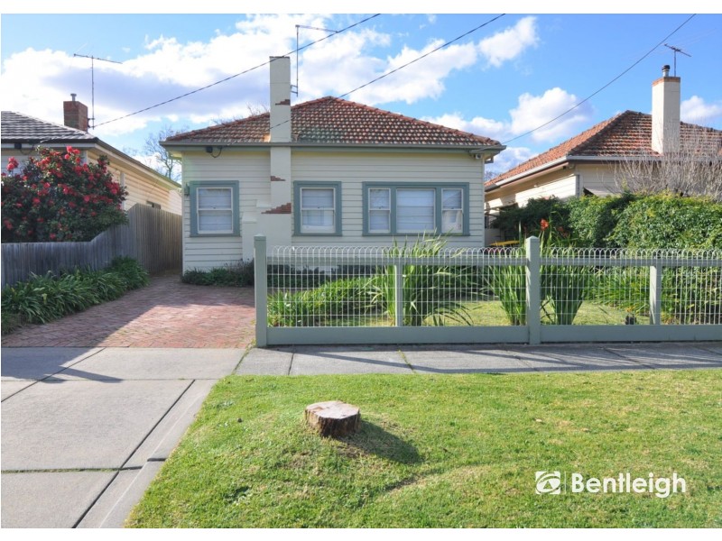 3 Fitzroy Street, Mckinnon VIC 3204