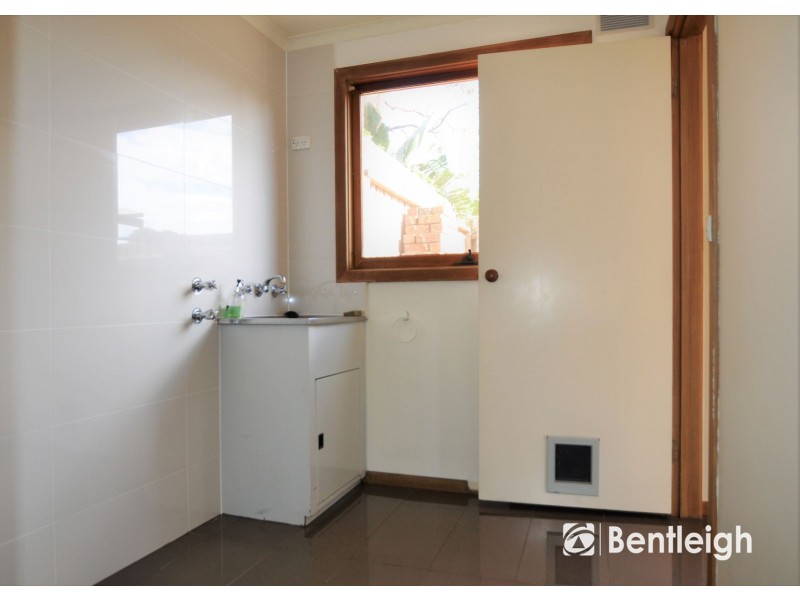 2/11-15 Preston Road, Hughesdale VIC 3166