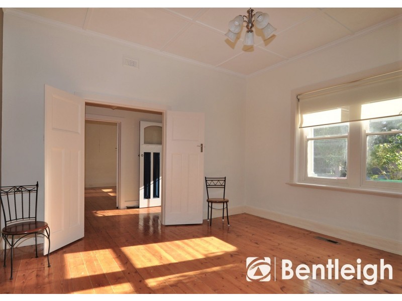 34 Oak Street, Bentleigh VIC 3204
