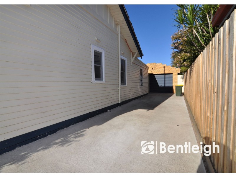 34 Oak Street, Bentleigh VIC 3204