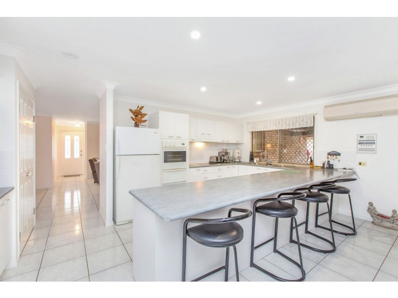 6 Wattle Court, Calamvale QLD 4116