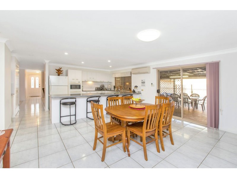 6 Wattle Court, Calamvale QLD 4116