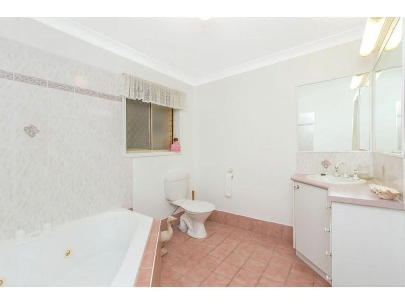 6 Wattle Court, Calamvale QLD 4116