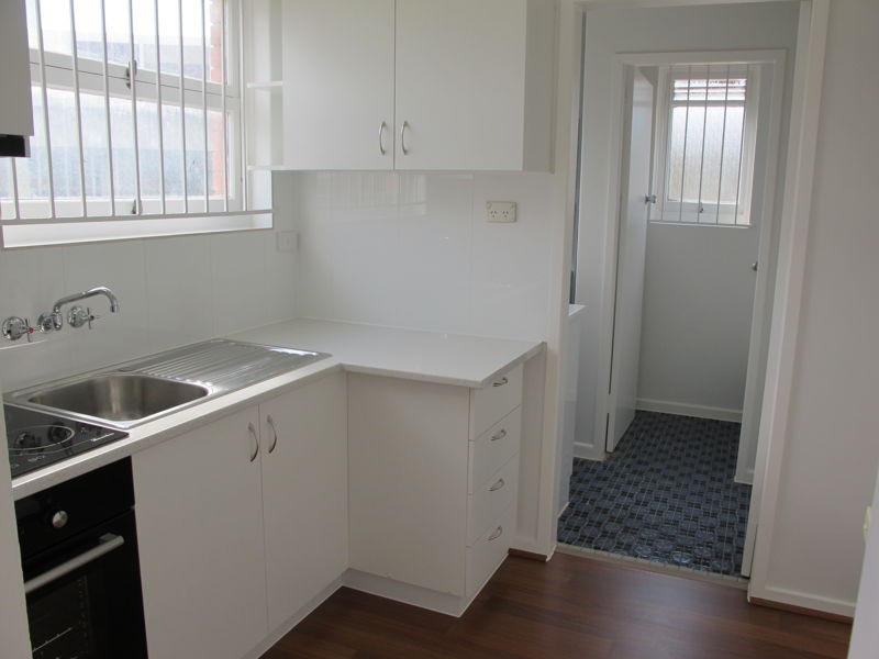 1/2 Carl Street, Woolloongabba QLD 4102