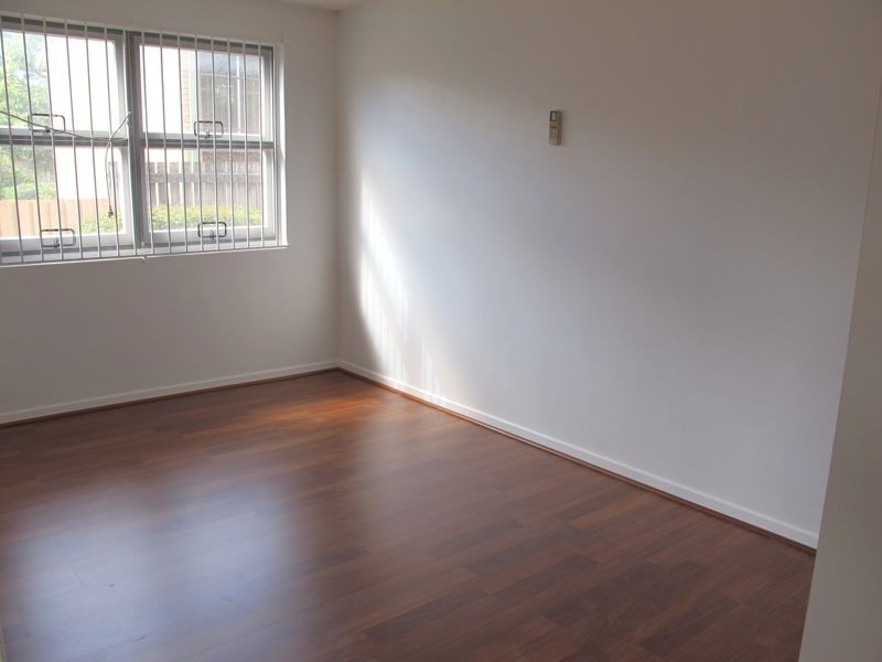 1/2 Carl Street, Woolloongabba QLD 4102