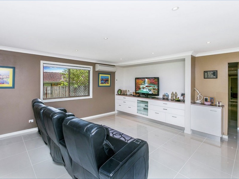 51 Solomon Avenue, Loganholme QLD 4129