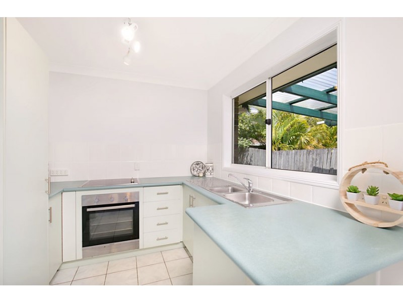 3 Larrell Close, Eight Mile Plains QLD 4113