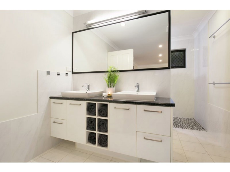 21 Explorers Way, Mount Cotton QLD 4165