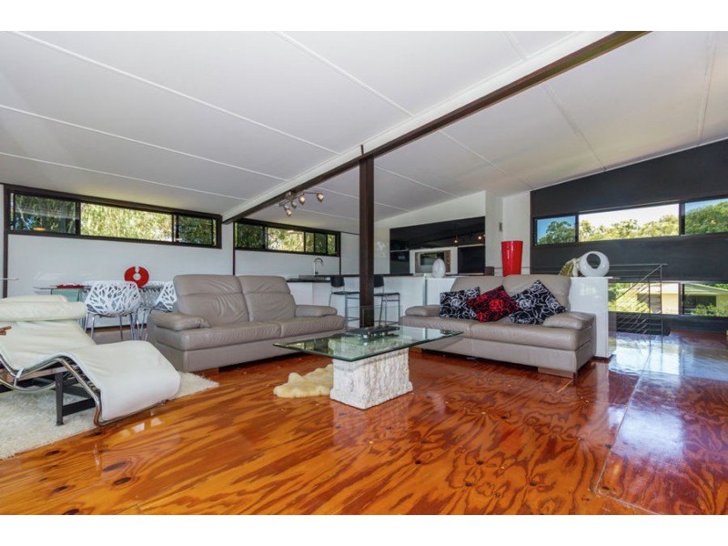 3 Kim Crescent, Macleay Island QLD 4184