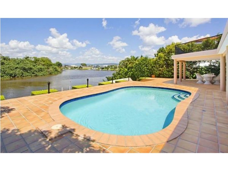 17 Donegal Crescent, Bundall QLD 4217
