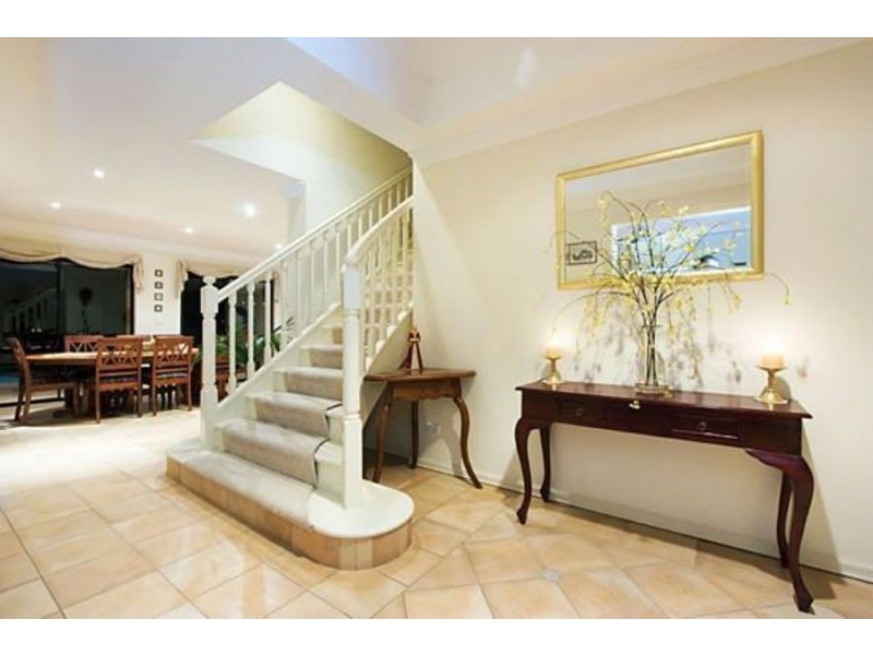 17 Donegal Crescent, Bundall QLD 4217