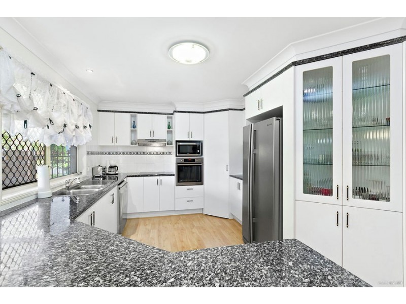 46 AZALEA CRESCENT, Calamvale QLD 4116