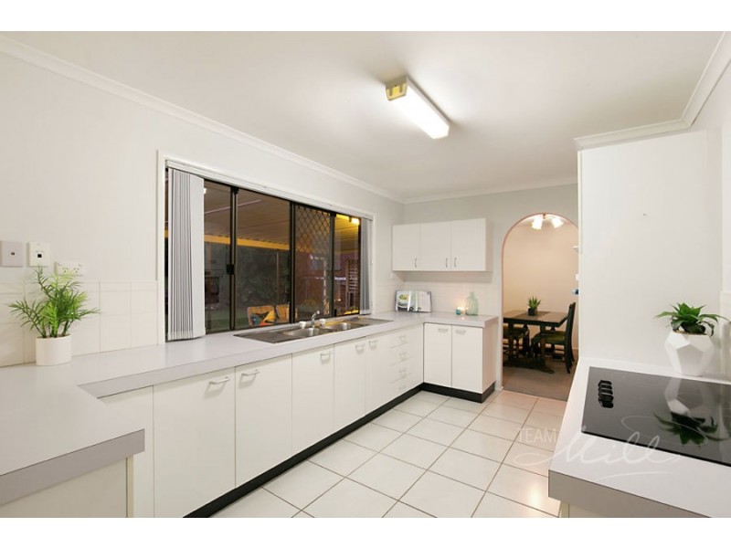 3 Network Drive, Wynnum West QLD 4178