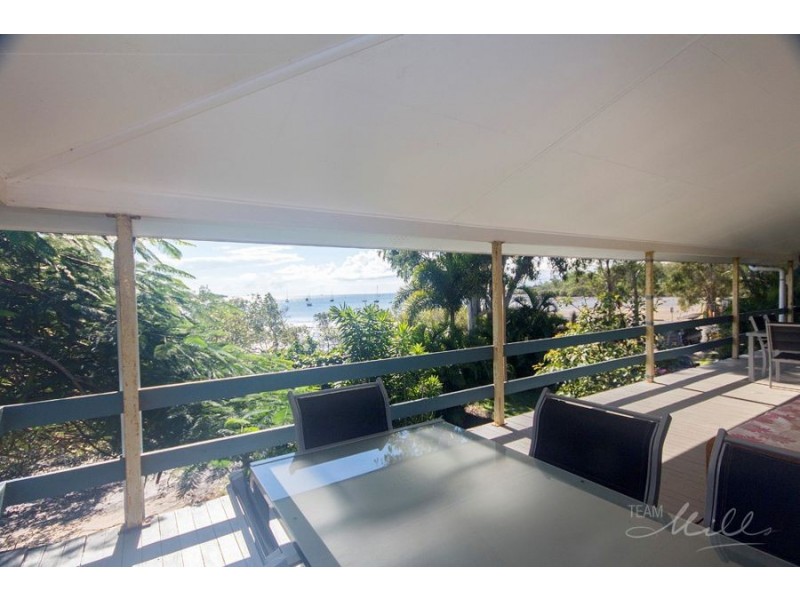 30 Kim Crescent, Macleay Island QLD 4184