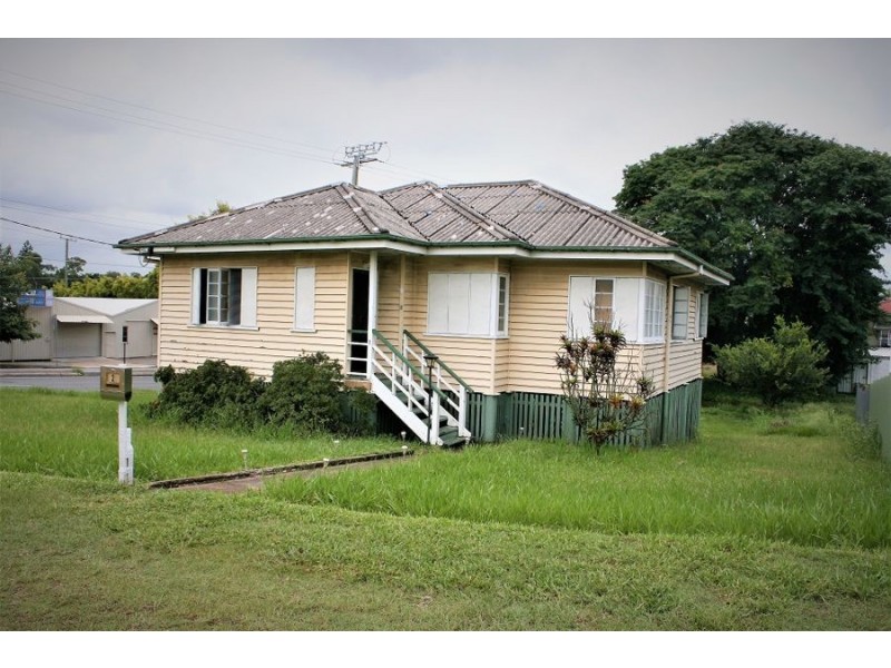 2 Helles St, Moorooka QLD 4105