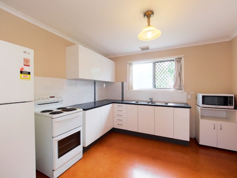 24 Endsleigh Street, Macgregor QLD 4109