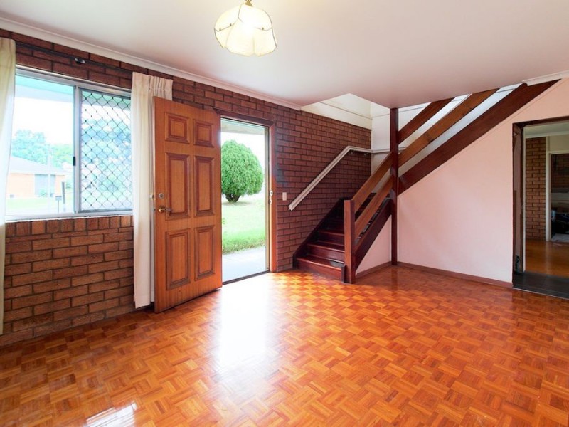 24 Endsleigh Street, Macgregor QLD 4109