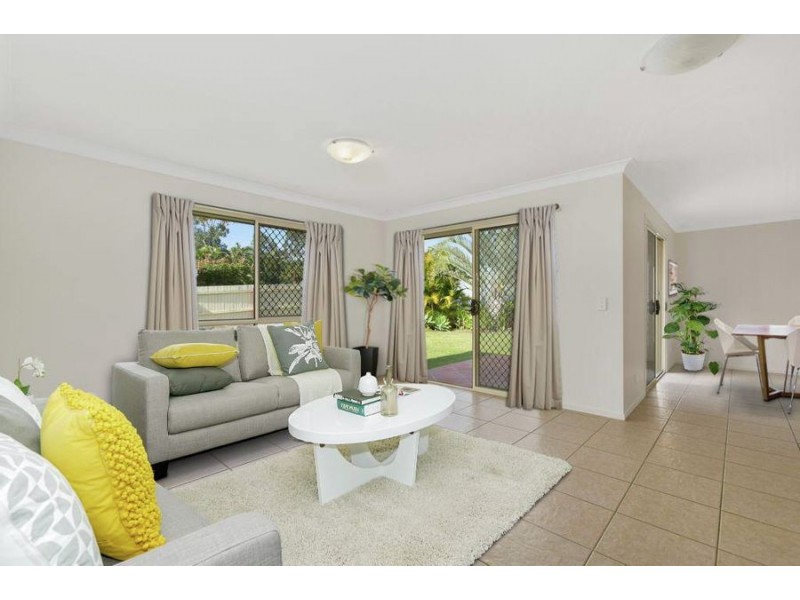 2 Robur Street, Marsden QLD 4132