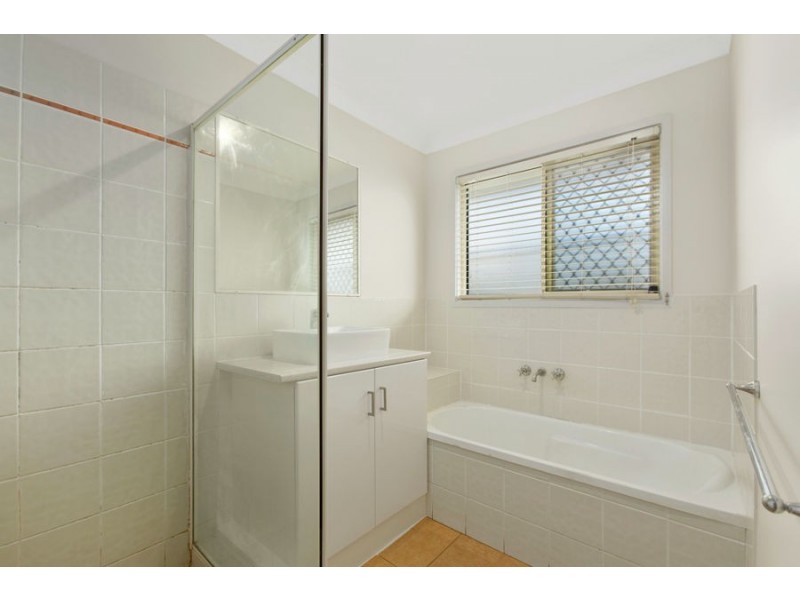 2 Robur Street, Marsden QLD 4132