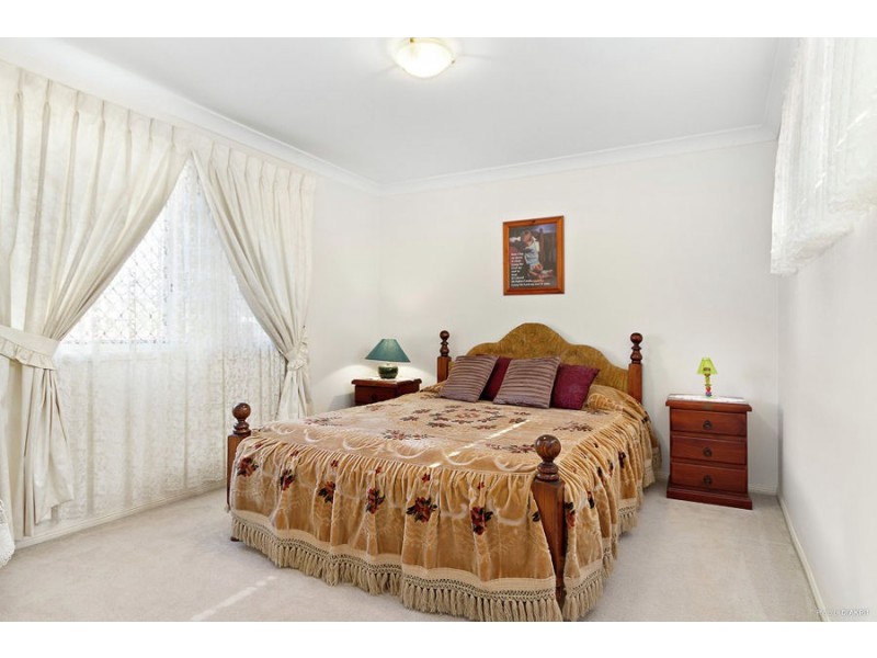 42 Daffodil Crescent, Calamvale QLD 4116