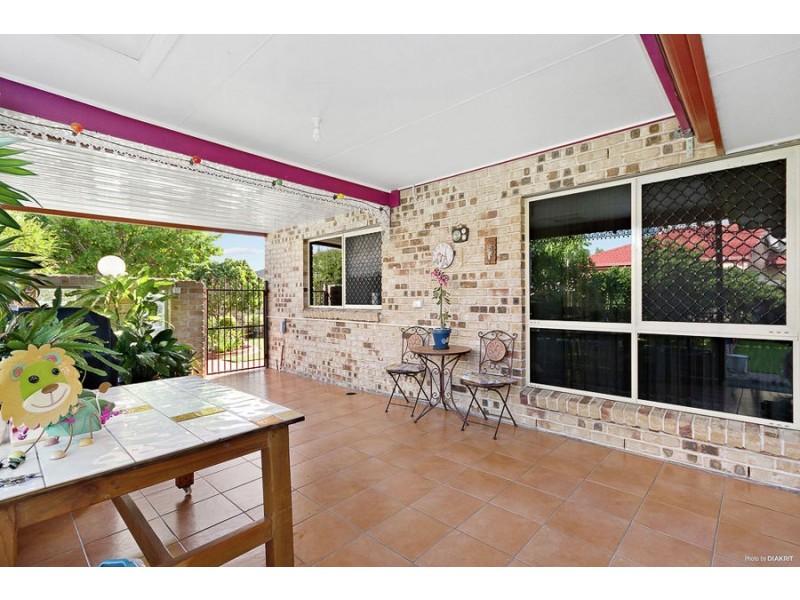 42 Daffodil Crescent, Calamvale QLD 4116