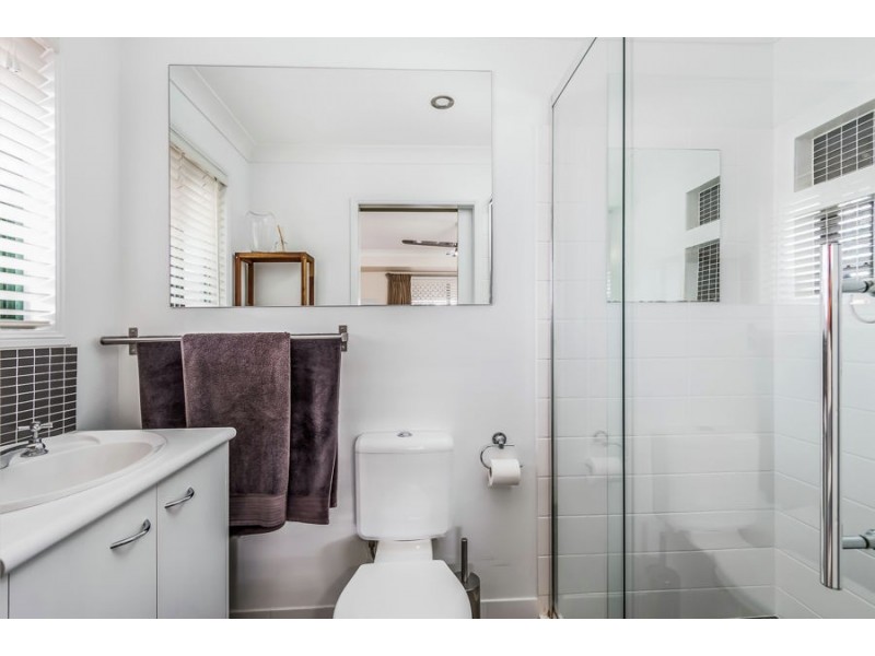 11 Lorikeet Place, Wishart QLD 4122