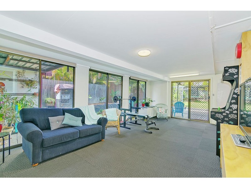 82 Sunnydale  St, Upper Mount Gravatt QLD 4122