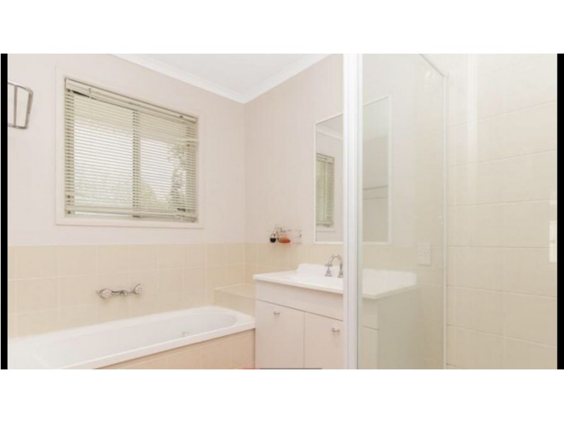 42 Murrumbidgee street, Hillcrest QLD 4118