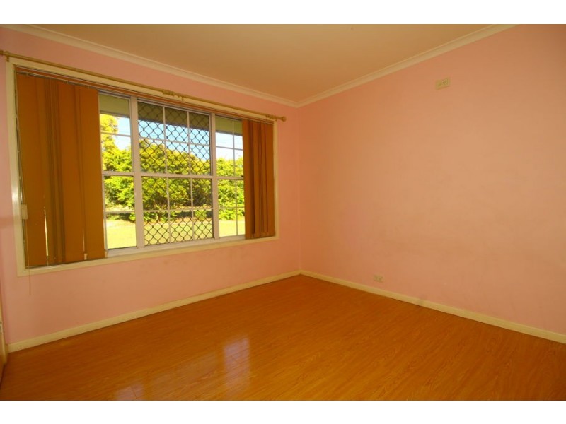 13 Coral Ave, Loganholme QLD 4129