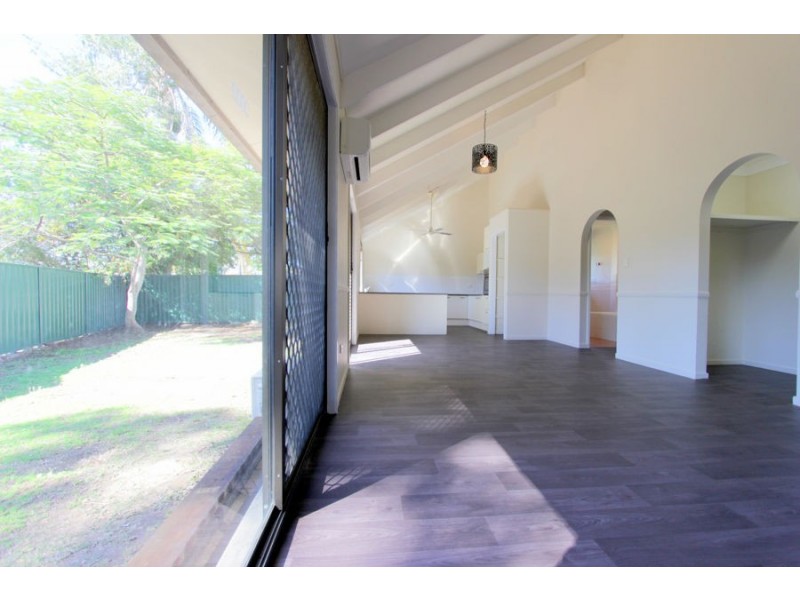 2 Reerden Street, Collingwood Park QLD 4301