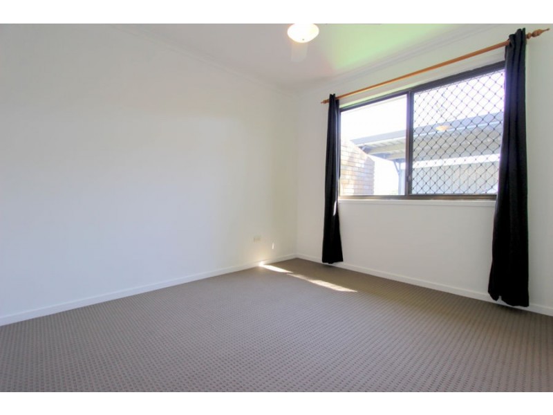 2 Reerden Street, Collingwood Park QLD 4301