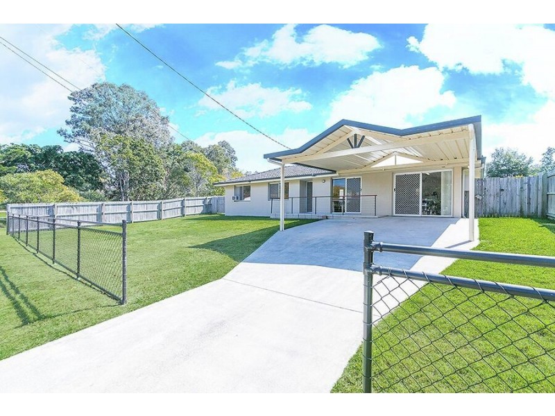 21 SILVERTOP ST, Hillcrest QLD 4118