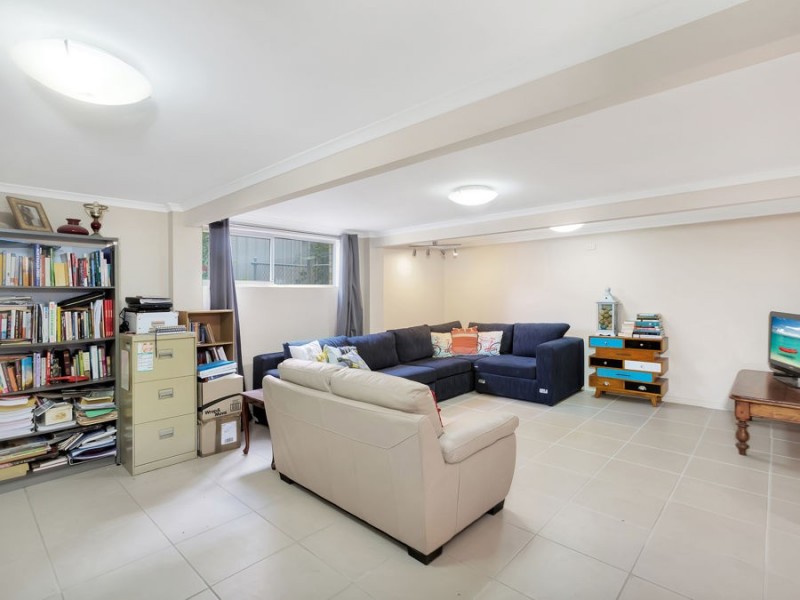 15 Novello Street, Mansfield QLD 4122